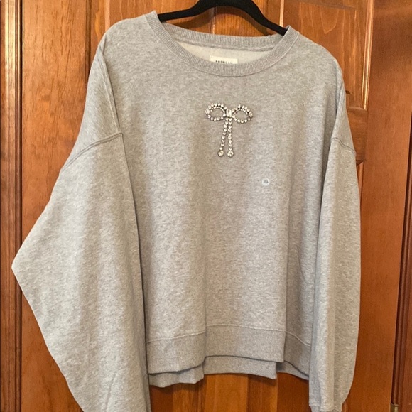 American Eagle Outfitters Cropped Style Gray Crew Neck Sweatshirt Bow Detail XXL - Picture 3 of 10